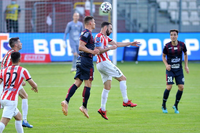 Ekstraklasa piłkarska 33. kolejka: Cracovia – Pogoń 2:1