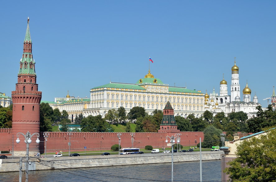 Na Kremlu aparaturę odbiorczo-nadawczą zainstalowano w pobliżu Gabinetu Premiera, który dzięki temu miał bezpośredni dostęp do otrzymywanych wiadomości