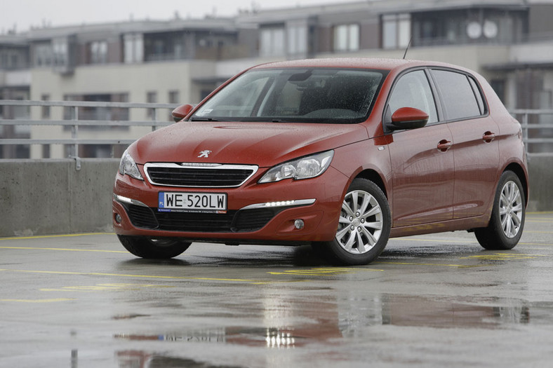 Peugeot 308 1.2 PureTech - jak sobie poradzą 3 cylindry?