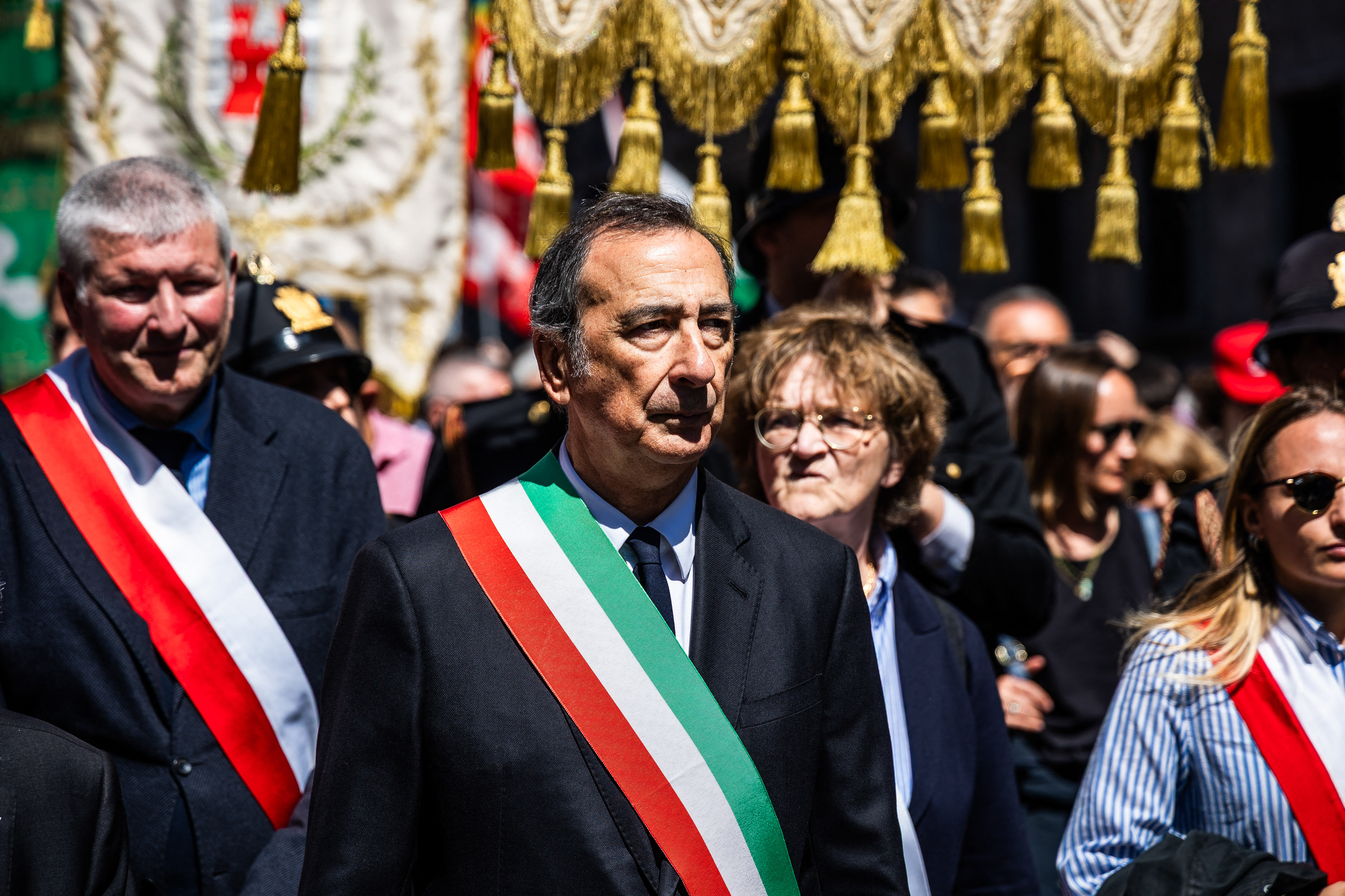 Sala nell'inchiesta urbanistica Milano: messaggi duri