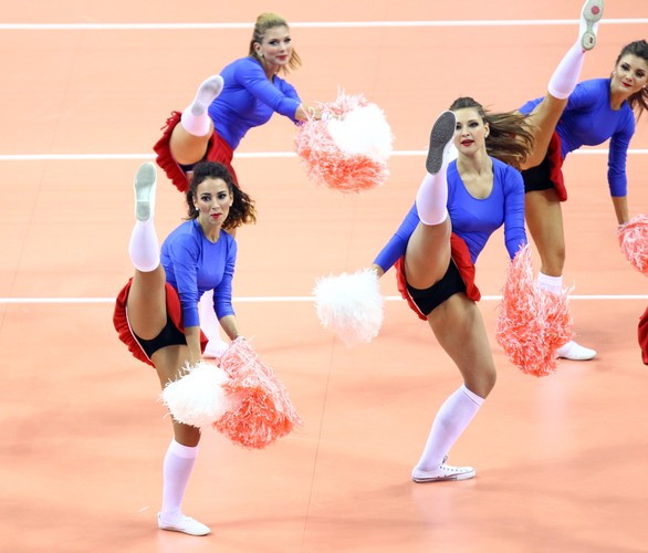 Polskie cheerleaderki robią furorę na mistrzostwach świata siatkarzy