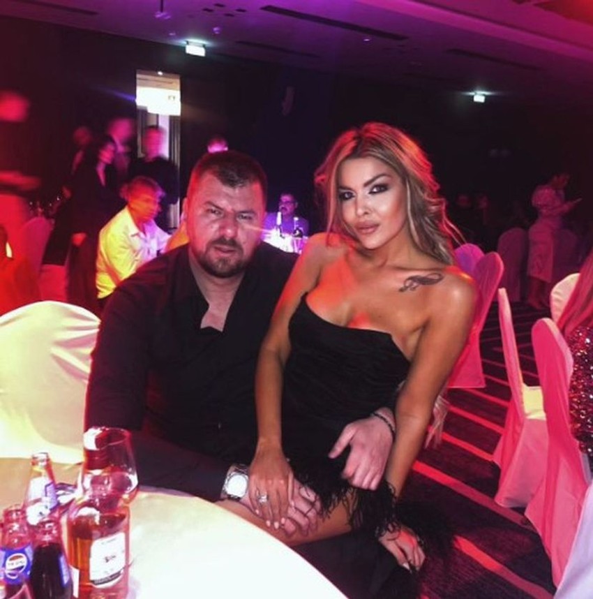 Janjuš sa novom devojkom