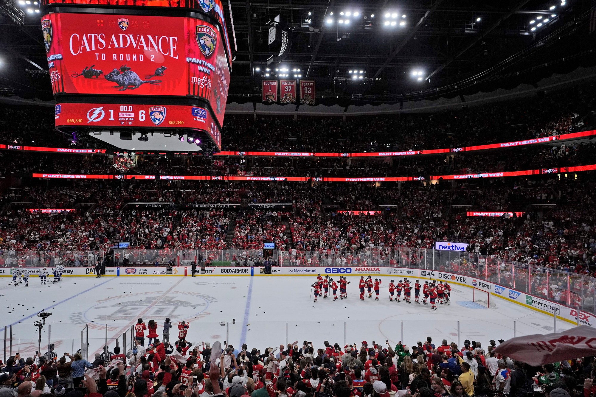 Zápas play-off NHL: Florida Panthers - Tampa Bay Lightning.