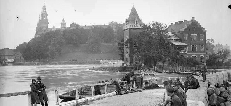 Skąd się wziął dom na wyspie obok Wawelu? Zapomniana historia Krakowa