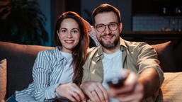 to koniec abonamentu rtv: nie trzeba już będzie płacić za telewizję i radio? rząd planuje zmienić sposób finansowania mediów publicznych