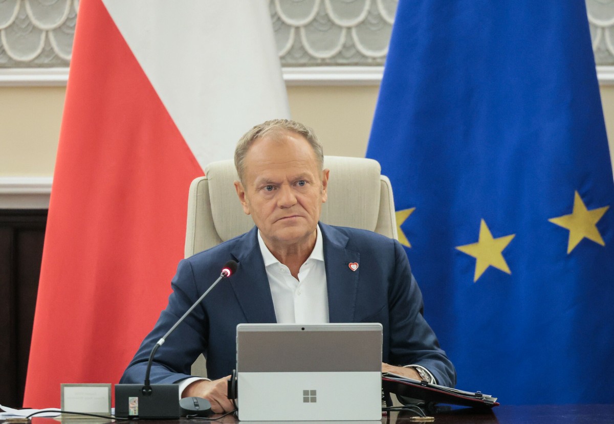 Rząd przyjął czwarty pakiet deregulacji. Idą zmiany w rachunkach za prąd, zamówieniach i stypendiach dla studentów