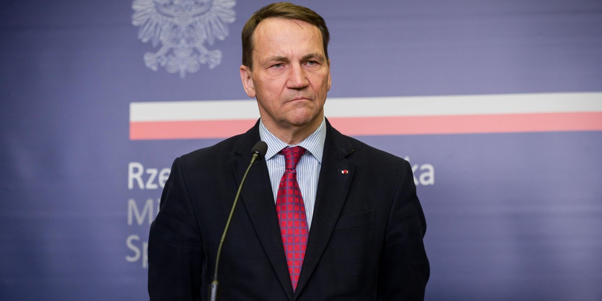 Szef MSZ Radosław Sikorski.