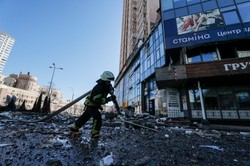 "Zbieramy dowody ataków na cywilne obiekty, by przekazać je Hadze"