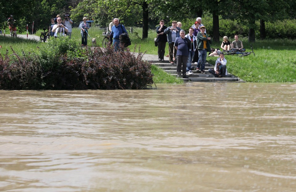 WARSZAWA WISŁA STAN POWODZIOWY