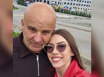 Razvela se od jednog penzionera, sad pokazala kako uživa sa drugim: Milijana (27) se ne odvaja od Zorana, ovako se zanimaju u slobodno vreme