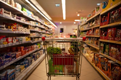 Sierpniowa inflacja 2025: co zdrożało, a co staniało? [DANE GUS]