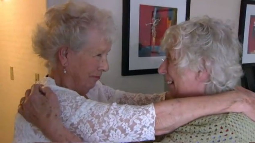 Najzad zajedno: Elizabet i En, sestrinski susret  posle 78 godina