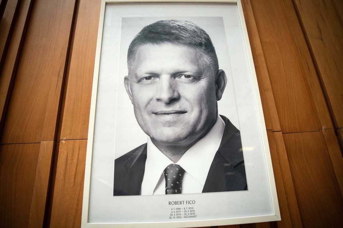 Posiedzenie Rady Bezpieczeństwa Słowacji w Bratysławie po zamachu na premiera