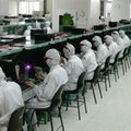 Foxconn, producent m.in. iPhone’ów, planuje pełną automatyzację. Pracę może stracić ponad milion osób