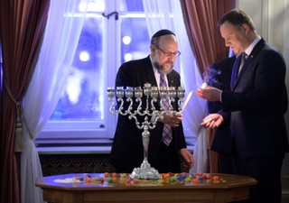 Prezydent Andrzej Duda zapalił chanukową świecę