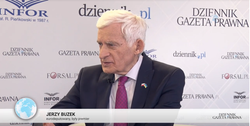 Buzek do "politycznych" Kowalskich: Polki i Polacy są jednak mądrzejsi