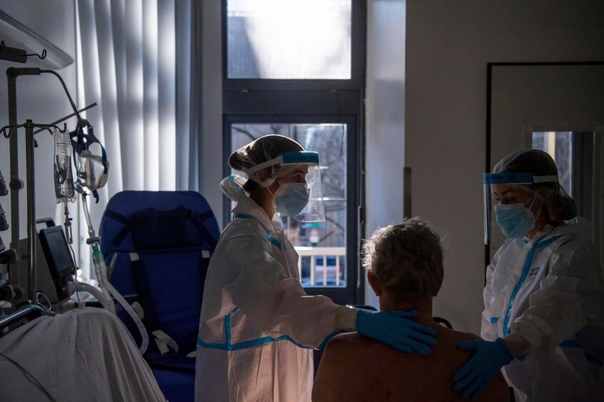 korona 20211213 ap zoltan balogh budapest Di023271247 preview