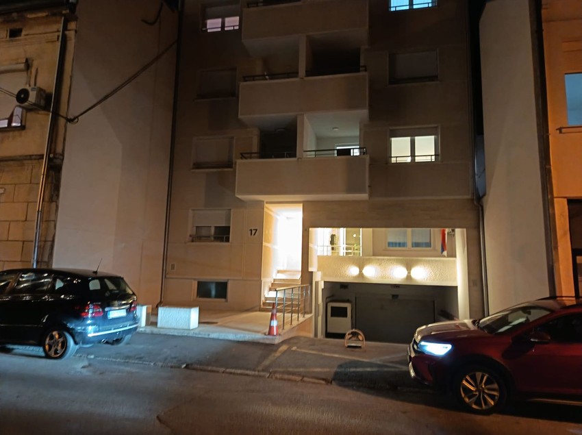 Požar u zgradi na Zvezdari
