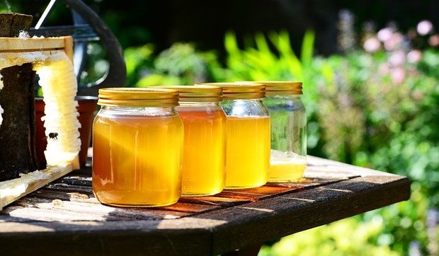 honey-352205 640 med