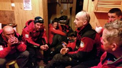 "Jeszcze się dobrze nie ściemni, a turyści już wyjmują komóreczki i dawaj dzwonić do TOPR-u z prośbą o ratunek"