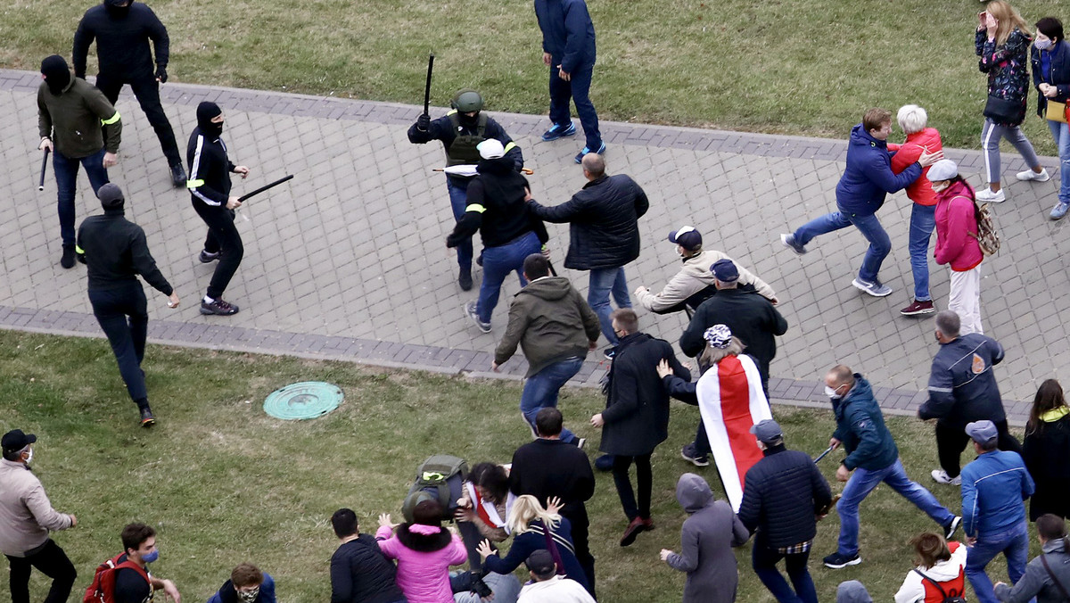 Starcia protestujących z milicją na Białorusi