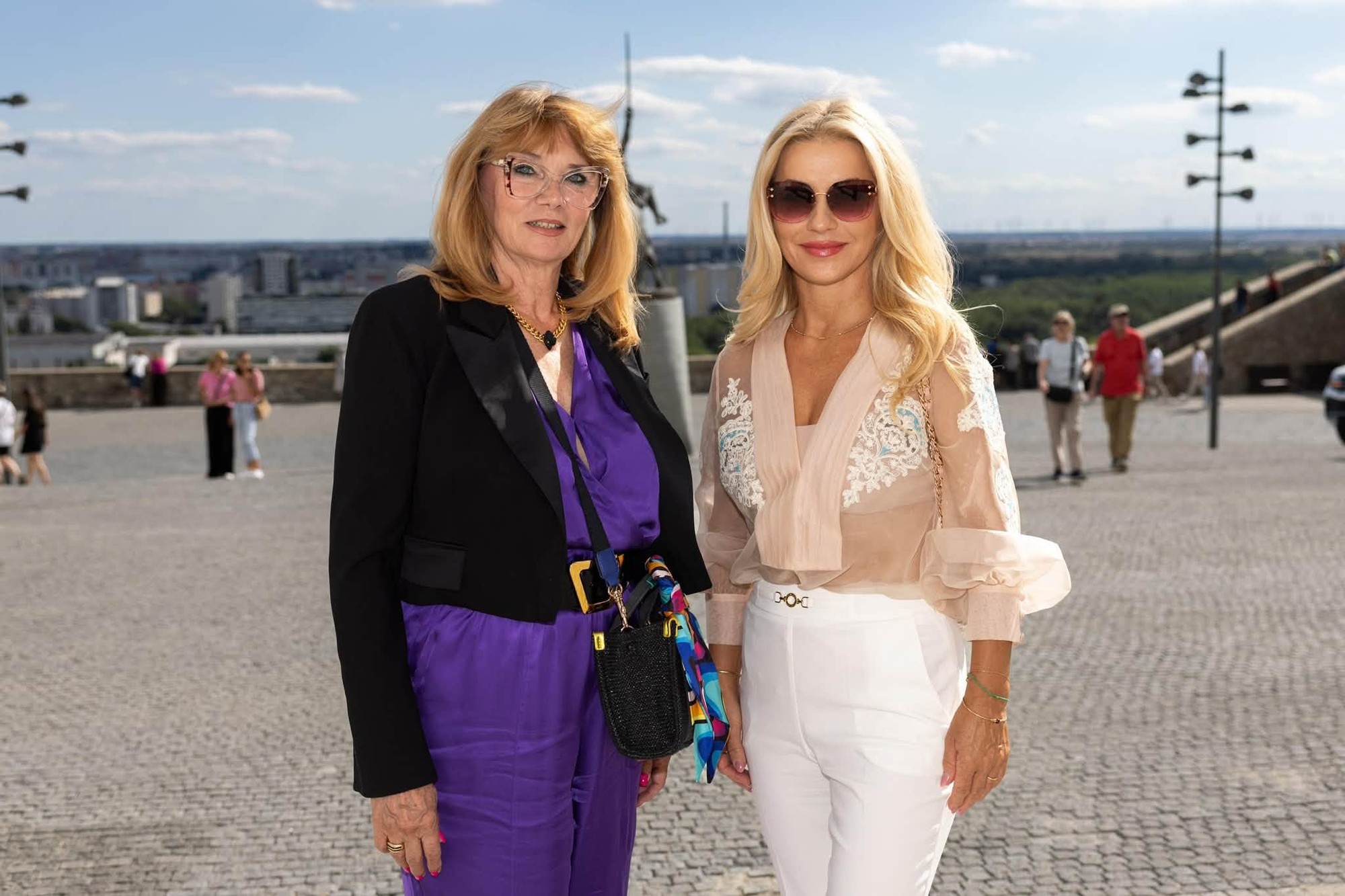 Ministerka kultúry Martina Šimkovičová a riaditeľka Divadla Nová scéna Ingrid Fašiangová.