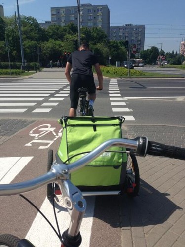 Agnieszka Pomaska z rodziną na rowerowej wycieczce