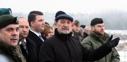 Macierewicz obiecywał drony dla wojska. Przetarg anulowano