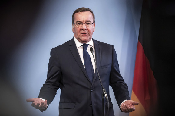 Pistorijus: "I Nemačka razmatra zabranu slanja oružja Izraelu"
