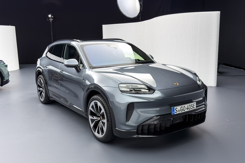Porsche Cayenne Electric