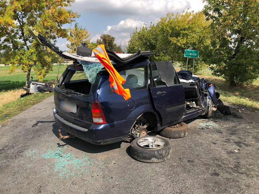 Tragiczny wypadek pod Lubrzą. Nie żyje jedna osoba