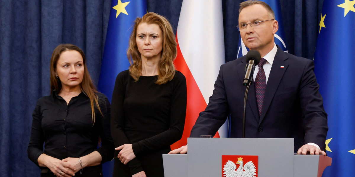 Polish President Andrzej Duda gives a statement to media about the pardon of the jailed former minis