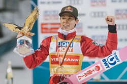 Ryoyu Kobayashi zdecydowanym liderem płac po triumfie w TCS