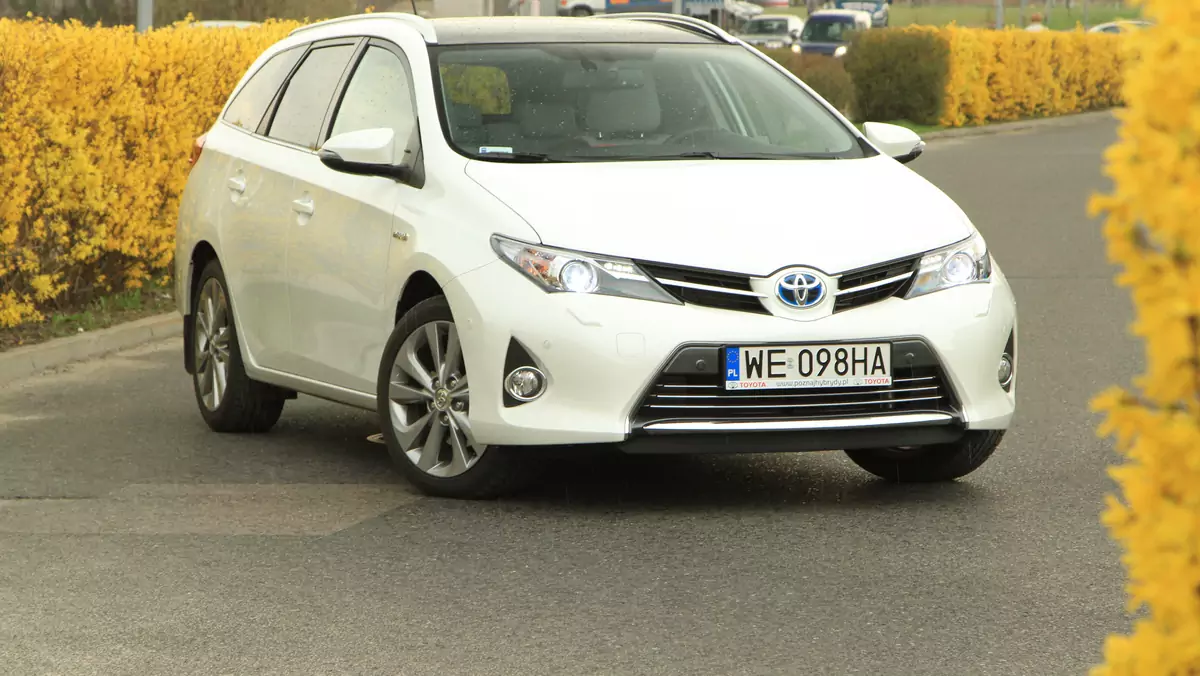 Toyota Auris Hybrid