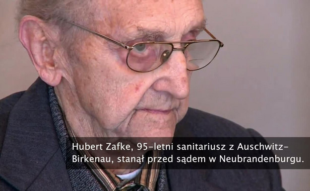 95-letni sanitariusz z Auschwitz-Birkenau przed sądem. Jak się tłumaczy?