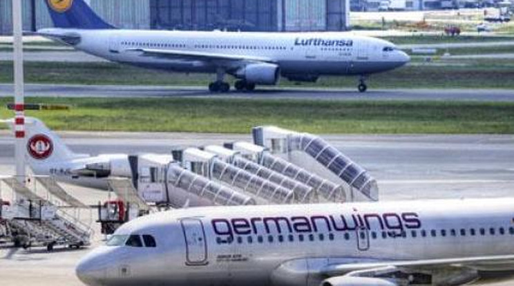 Bombariadó volt a Germanwings egyik járatán 