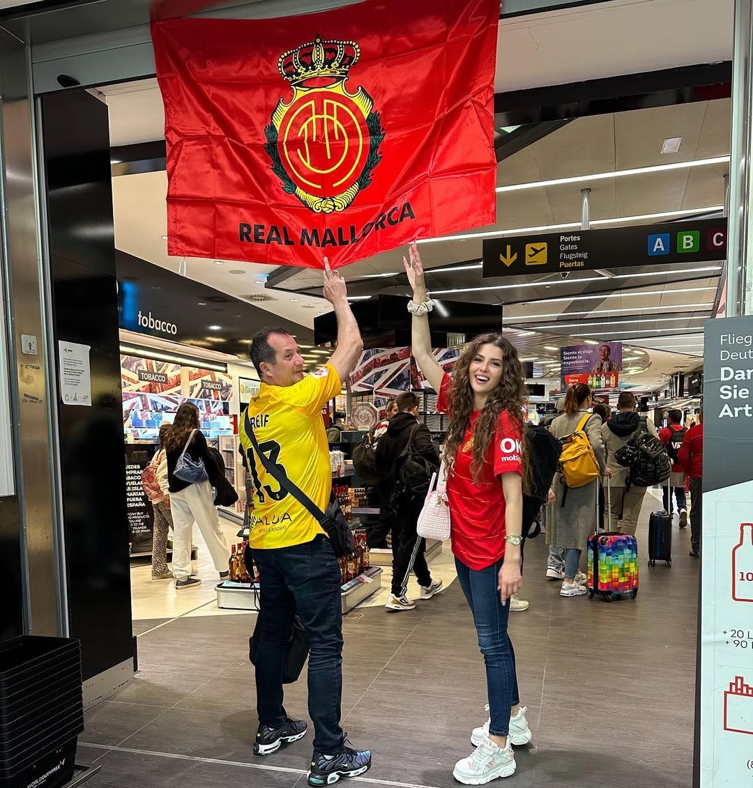Partnerka slovenského futbalisti Dominika Greifa Natália Kalužová. 