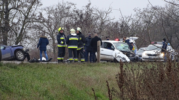 A halálos baleset helyszíne Rákócziújfalunál  / Fotó: MTI/Donka Ferenc