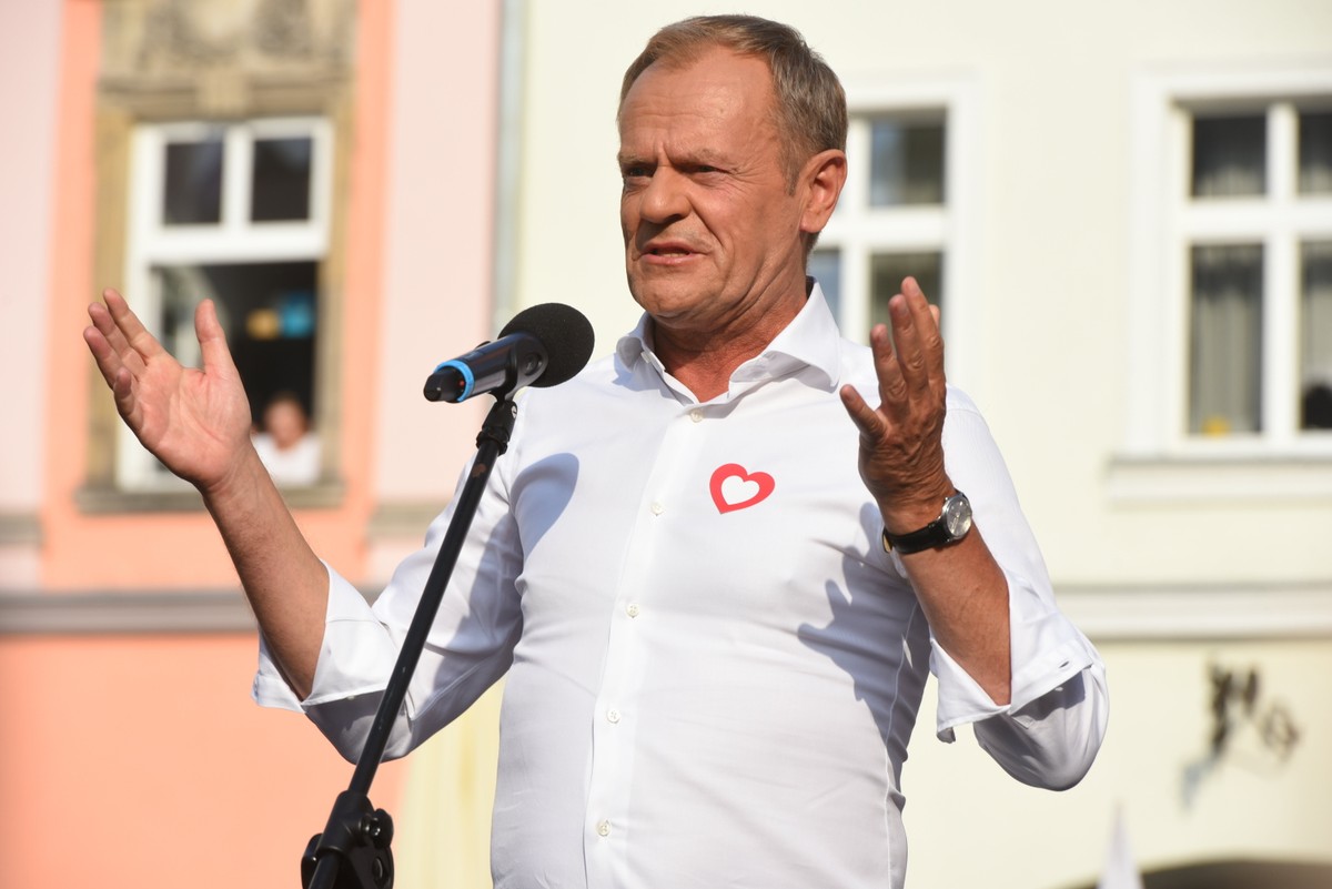 Tusk do władz Izraela": Poddajecie solidarność Polaków naprawdę ciężkiej próbie.