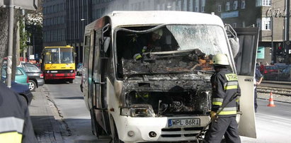 Warszawa. W centrum płonął bus