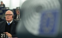 Węgierski wicepremier: Decyzja PE wobec Polski to wstyd i skandal. Skorzystamy z prawa weta