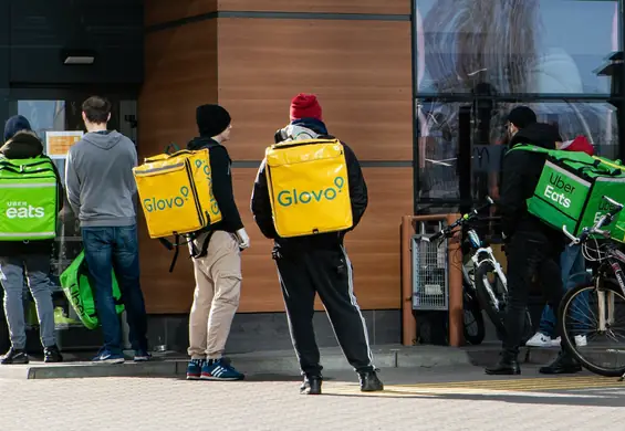 Lewica chce, by Uber Eats, Glovo i inni dostawcy pobierali niższe prowizje. "To wyzysk"