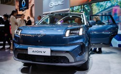 Nowy SUV wjeżdża na rynek. Jest wygodny, tani i TAK wygląda