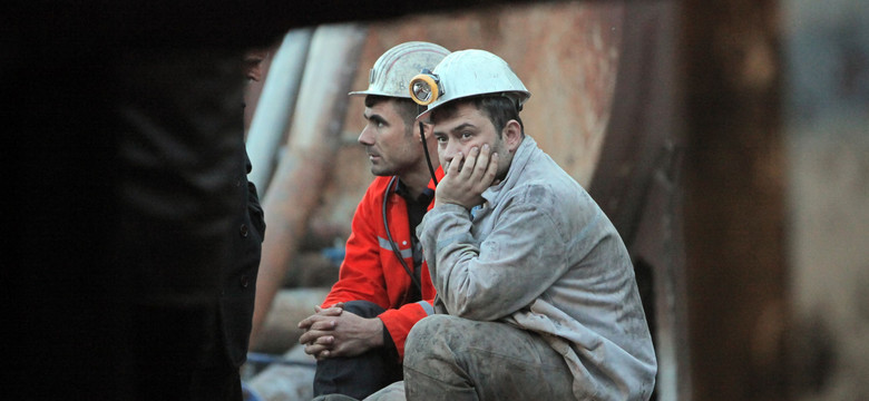 Ile zarabiają górnicy? Przeciętna płaca a stawki z ogłoszeń. Jest czego zazdrościć?