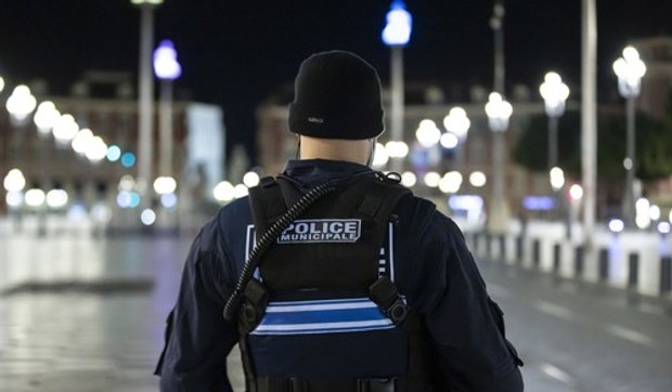 policija