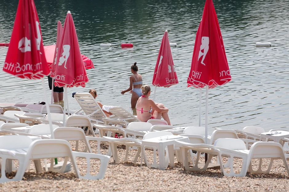 Ne zaboravite na distancu