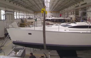 Polskie jachty podbijają świat. Tak powstają eksportowe hity w stoczni Delphia Yachts [WIDEO]
