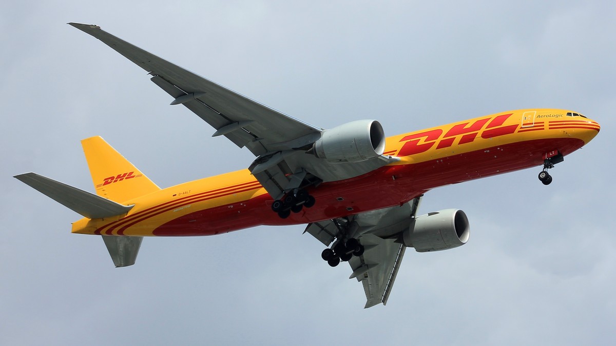 DHL wstrzymuje część przesyłek do USA