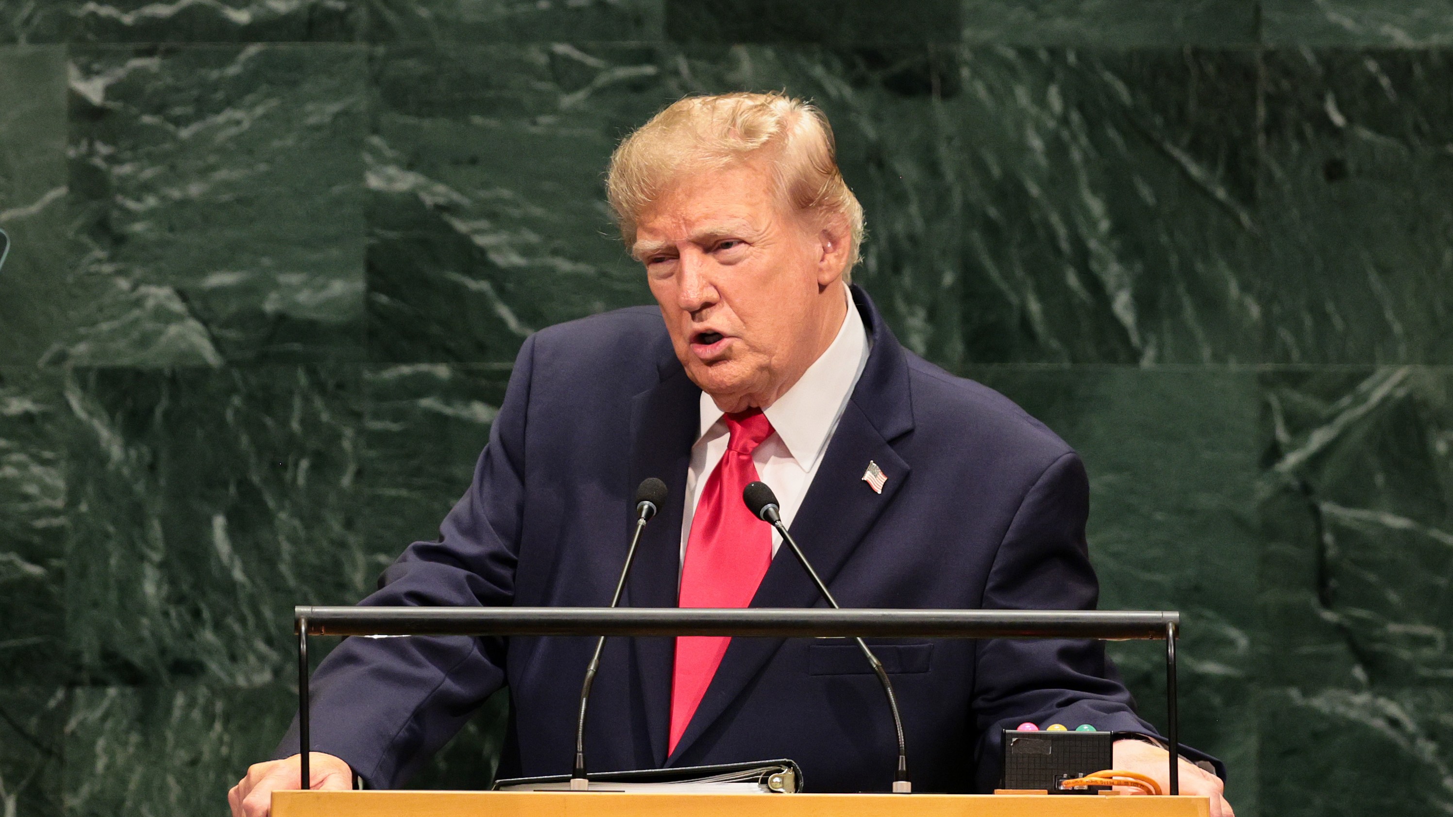 Donald Trump, mesaj pentru Vladimir Putin la ONU: „Să încheie războiul”. Ce spune despre Iran: „Pot să-l distrug sau să închei un acord”
