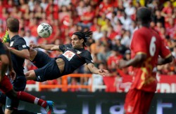 Gol, jak z gry komputerowej. Zobacz cudowną bramkę Falcao